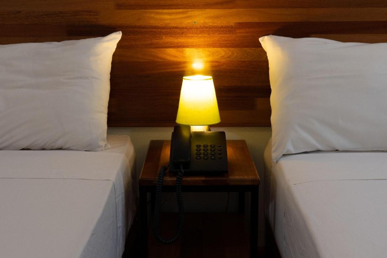 Central Bed & Breakfast Iquitos Exterior photo