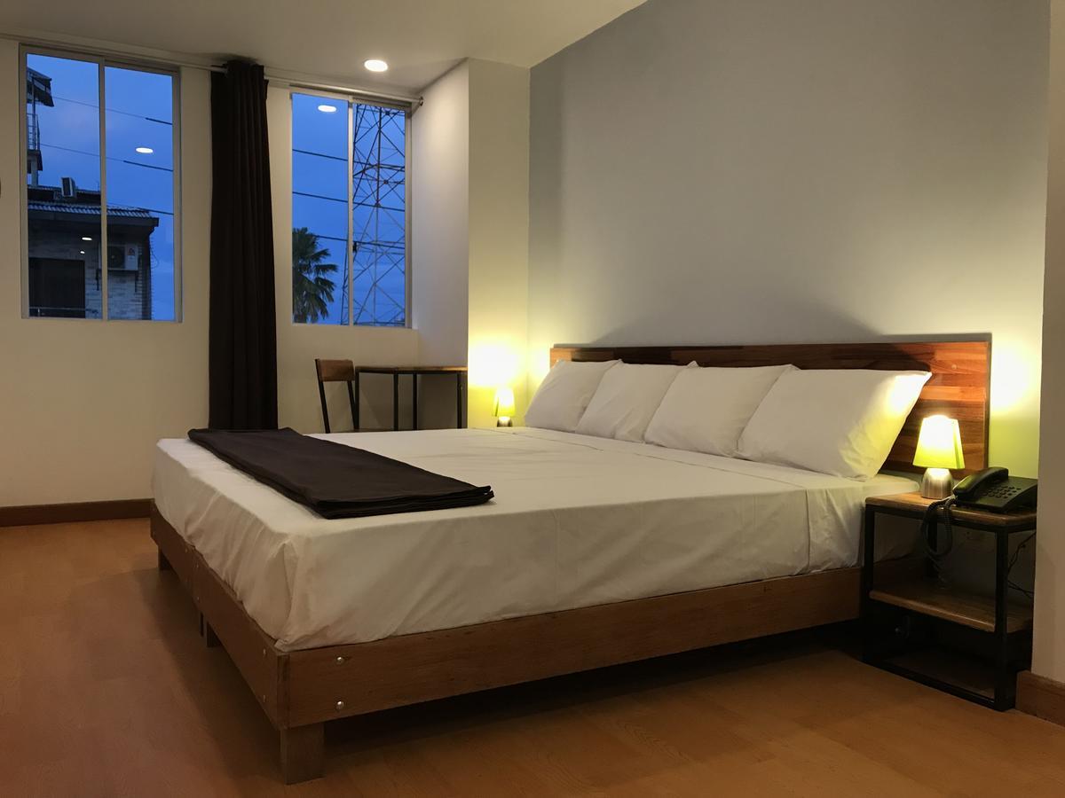 Central Bed & Breakfast Iquitos Exterior photo